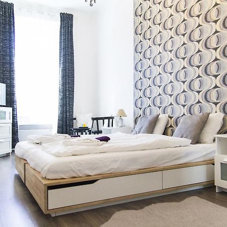 Bright 2Br&Ac Apt At Astoria Budapest Esterno foto
