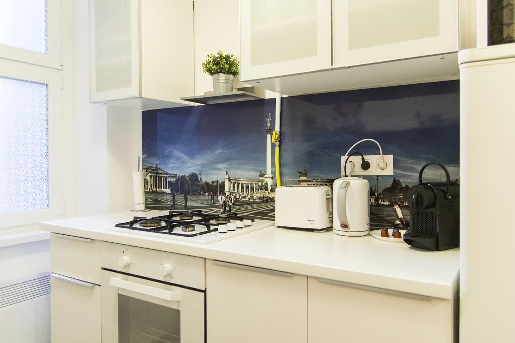 Bright 2Br&Ac Apt At Astoria Budapest Esterno foto